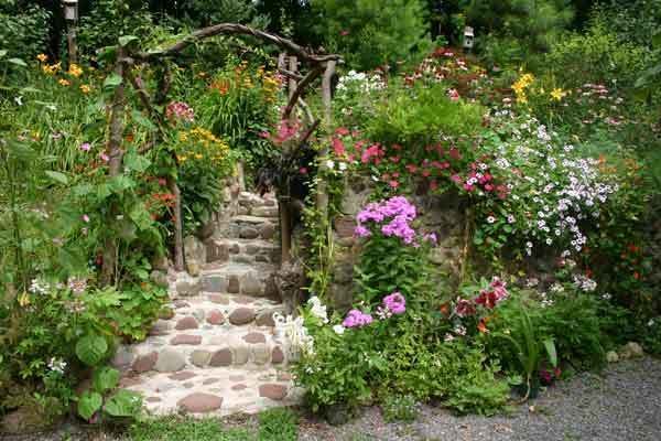 Flower-Gardens.jpg Photo by Sunwulf | Photobucket